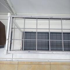 リユースのサカイ太田店★ジモティ割あり★  傘立て ホワイト✕シルバー H50×D26.5×W107 クリーニング済み OJ9754の画像