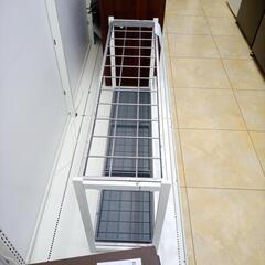 リユースのサカイ太田店★ジモティ割あり★  傘立て ホワイト✕シルバー H50×D26.5×W107 クリーニング済み OJ9754の画像