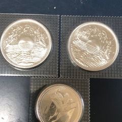 天皇陛下御在位60年銀貨2枚  他硬貨1枚の画像