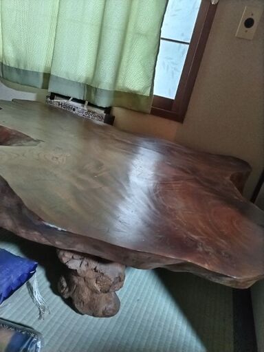 【お渡しの方決定】１本の木で作った机　連絡は月曜日まで　６月18日までに取りに来れる方