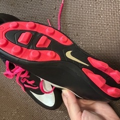 🔴20%オフしました！NIKE キッズスパイク 23cmの画像