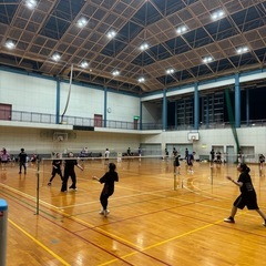 バドミントンやるよ🏸