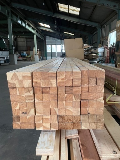 杉　45×45×3010mm 60本（6本/束×10束）　20,000円(333.3円/束
）