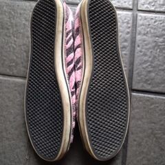 VANS パンプスのようなスニーカー？の画像