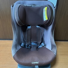 Combi チャイルドシート
