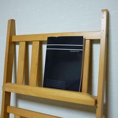 決定【立てかけブックシェルフ】おしゃれに壁に立てかけの画像
