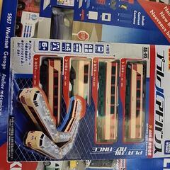 ①アオシマ1/32陸王ロングトレーラープラモデル②SIKU-WORLDジオラマ③プラレールアドバンスの画像