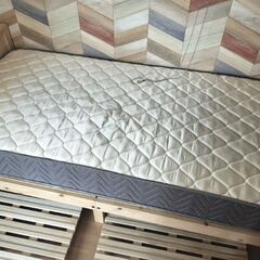 シングルベッドの画像