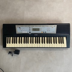 ヤマハ　キーボード　電子ピアノ　psr-e203