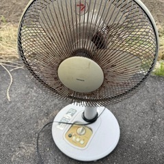 錆だらけ後ろに割れ有り