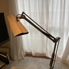 山田照明 LEDスタンドライト クランプ式 白熱灯100W相当 調光機能付 シルバー 《Zライト》 Z-60SLの画像