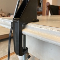 山田照明 LEDスタンドライト クランプ式 白熱灯100W相当 調光機能付 シルバー 《Zライト》 Z-60SLの画像