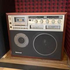 レトロなNational カセットテープレコーダー　