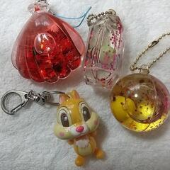 クリスタル ビーズ キーホルダーなどの画像