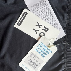 Roxy ラッシュガードの画像