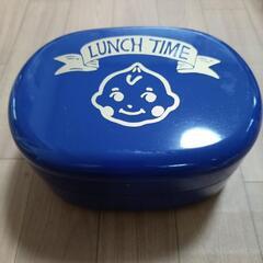 お弁当　ピクニック　家族