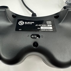 【ドリーム川西店御来店限定】ELECOM／ゲームパッド／クリーニング済み 【2006697255614536】の画像