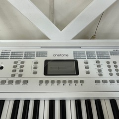 【ドリーム川西店御来店限定】one tone／キーボード／クリーニング済み 【2002596255600067】の画像