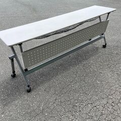 スタックテーブル　作業台として②