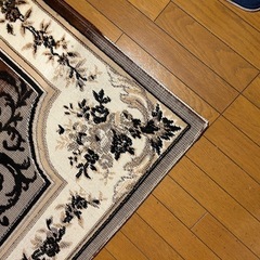 【お取引完了】カーペット無料の画像