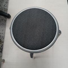 ★ジモティー割あり★Simple丸イス　BK/SV　※使用感少し...