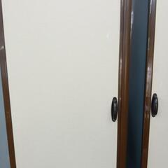 開き戸の画像