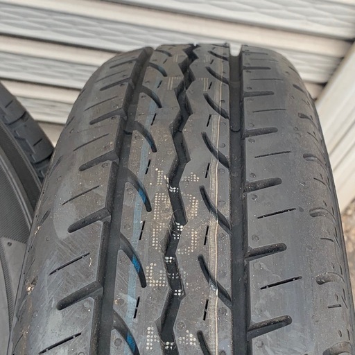 【ほぼ新車外し】軽トラ・バン用タイヤ　145/80R12