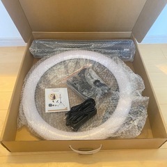 Ayutong LEDリングライト 18インチ 55W 2800-6000K 省エネ 480個の高輝度LED 3色調光モード リングライト カメラ写真ビデオ用照明セット 2mライトスタンド 女優ライト 照明 ビデオカメラ撮影/自撮り補光/美容化粧/Youtubの画像