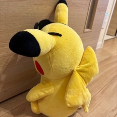 ピカチュウ　ぬいぐるみ　大きいの画像