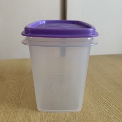 Tupperware 保存容器②の画像