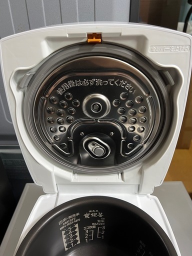  人気のホワイトカラー‼️2020年製三菱 IH ジャー炊飯器 