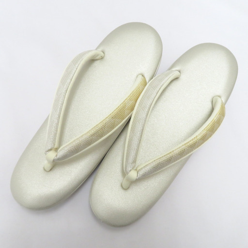 草履 白梅謹製 礼装用 Lサイズ 3枚芯 フォーマル ホワイト×銀糸×金糸・シャンパンゴールド 24.5cm 日本製 牛皮底面 新品 【キモノオフ野々市若松店】