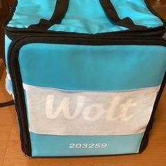 wolt配達バッグ