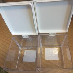 ケース二個の画像