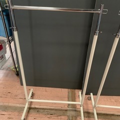 業務用ハンガー　店舗什器の画像