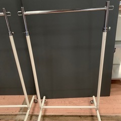 業務用ハンガー　店舗什器の画像