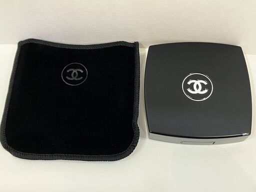 【新品未使用】CHANEL レ キャトル オンブル 388 エクラ ドゥ ニュイ レ キャトル オンブル 388 エクラ ドゥ ニュイ / CHANEL