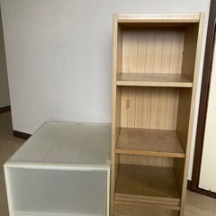 収納BOXとカラーボックス