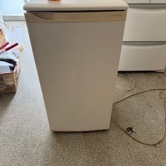 サンヨー電気冷凍庫