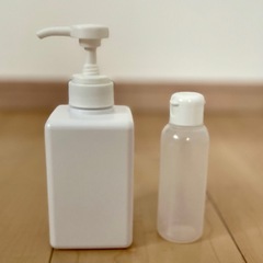ポンプ式容器、トラベル用容器
