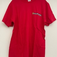 【未使用】FerrariとプリントされたＴシャツの画像