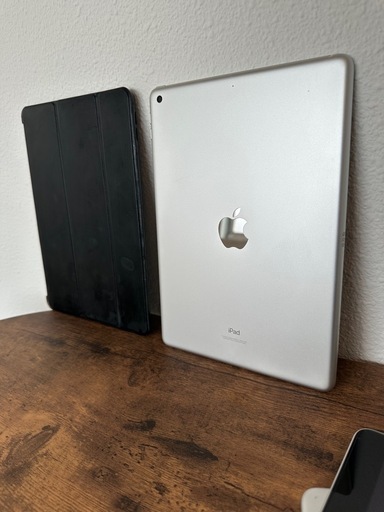 【ケース付き】 iPad 第9世代　64GB