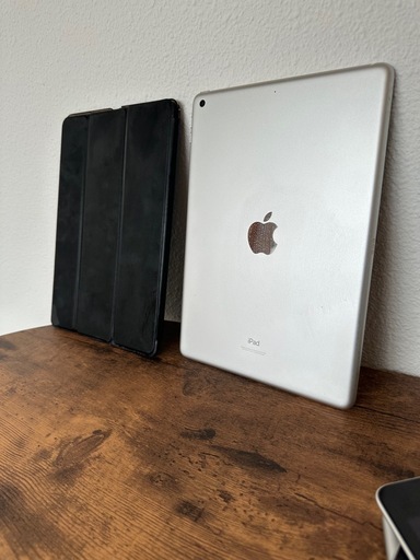 本日のみ【ケース付き】 iPad 第9世代　64GB