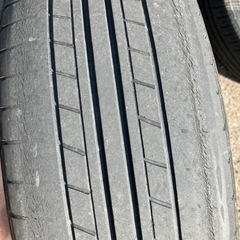 中古タイヤ　ひび割れ有り　ホイール付きの画像