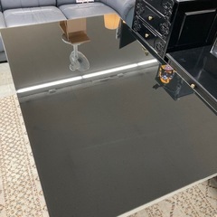 ガラス昇降テーブルの画像