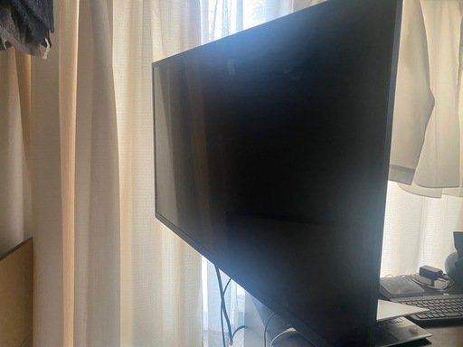 32インチ ディスプレイモニター　アーム付き