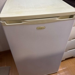 直冷式冷凍庫　の画像