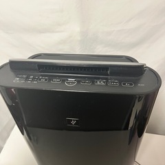 SHARP 空気清浄機(黒、中古)の画像