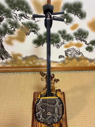 6月14日終了！沖縄三線！新品！貴重！知念大工型！本蛇皮！本張り！【一枚張り】⑦