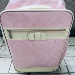 キャリーケース　スーツケースの画像